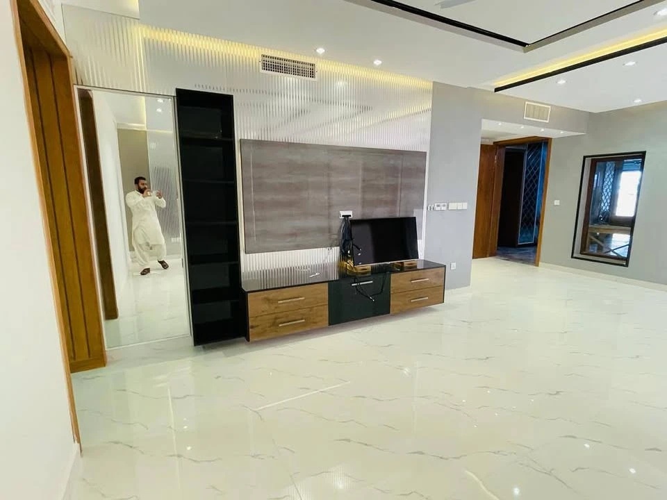 Luxury House For Sale