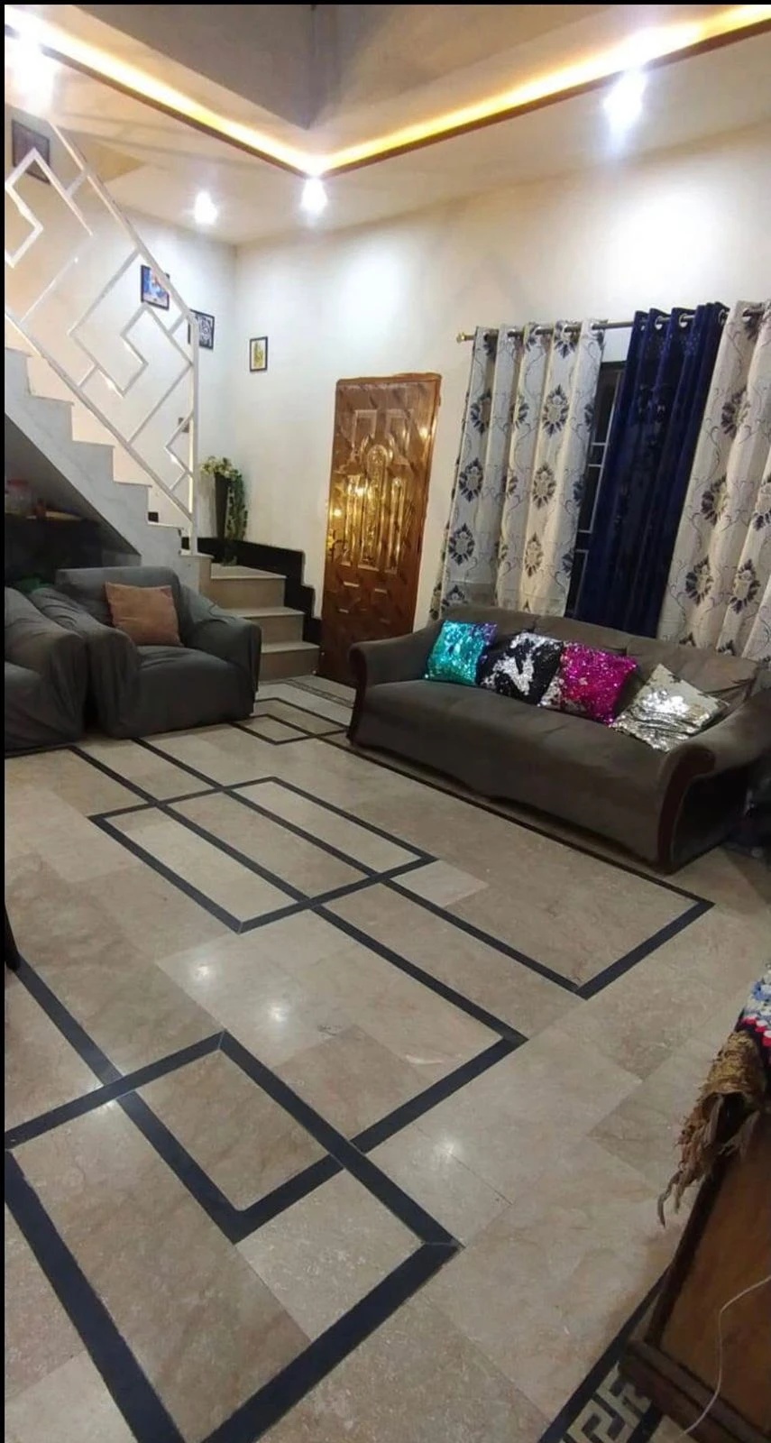 10 Marla house for sale