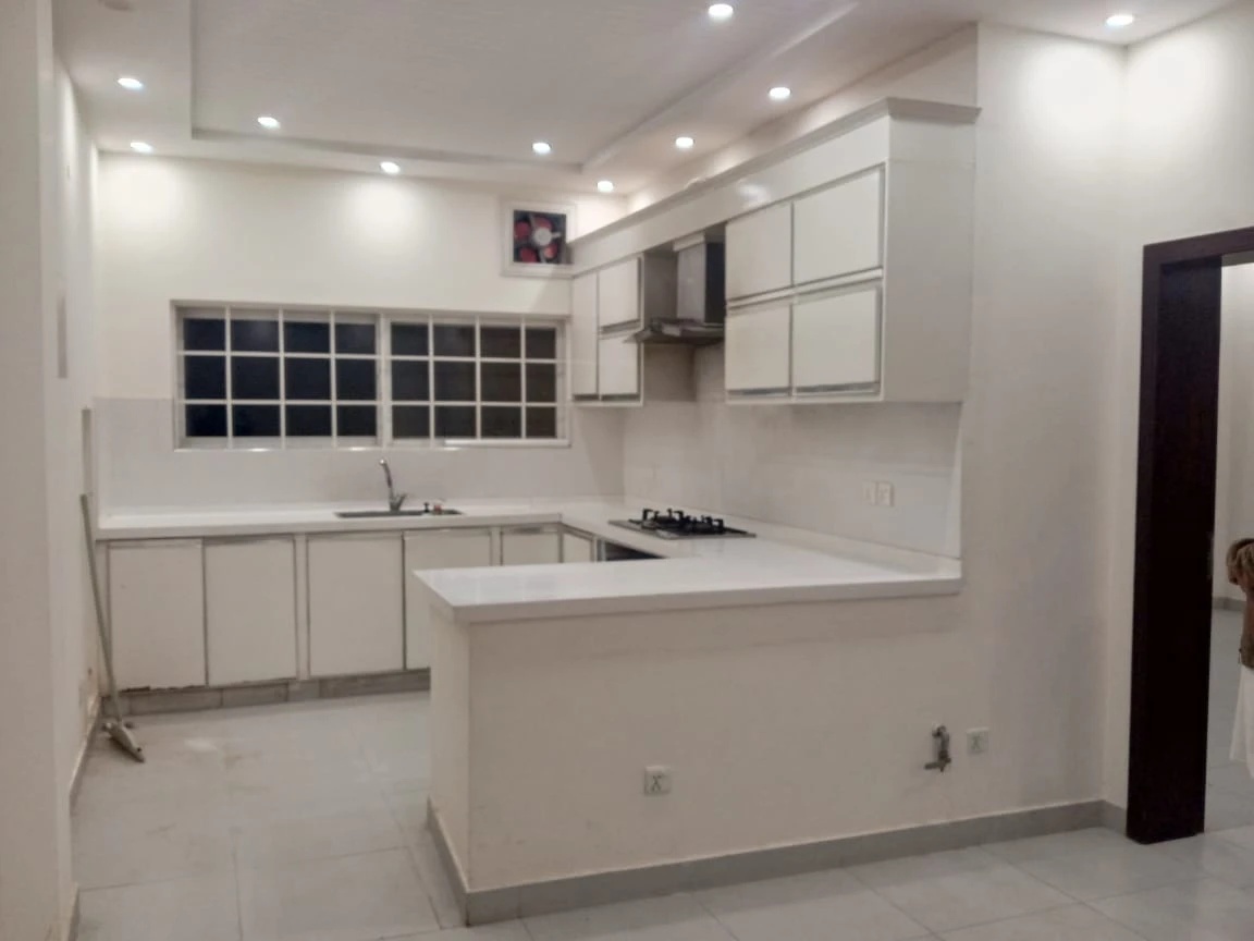 10 Marla house Upper Portion for Rent