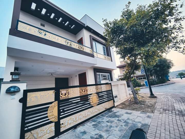 8 MARLA DOUBLE STORY HOUSE FOR SALE IN BAHRIA ENCLAVE ISLAMABAD