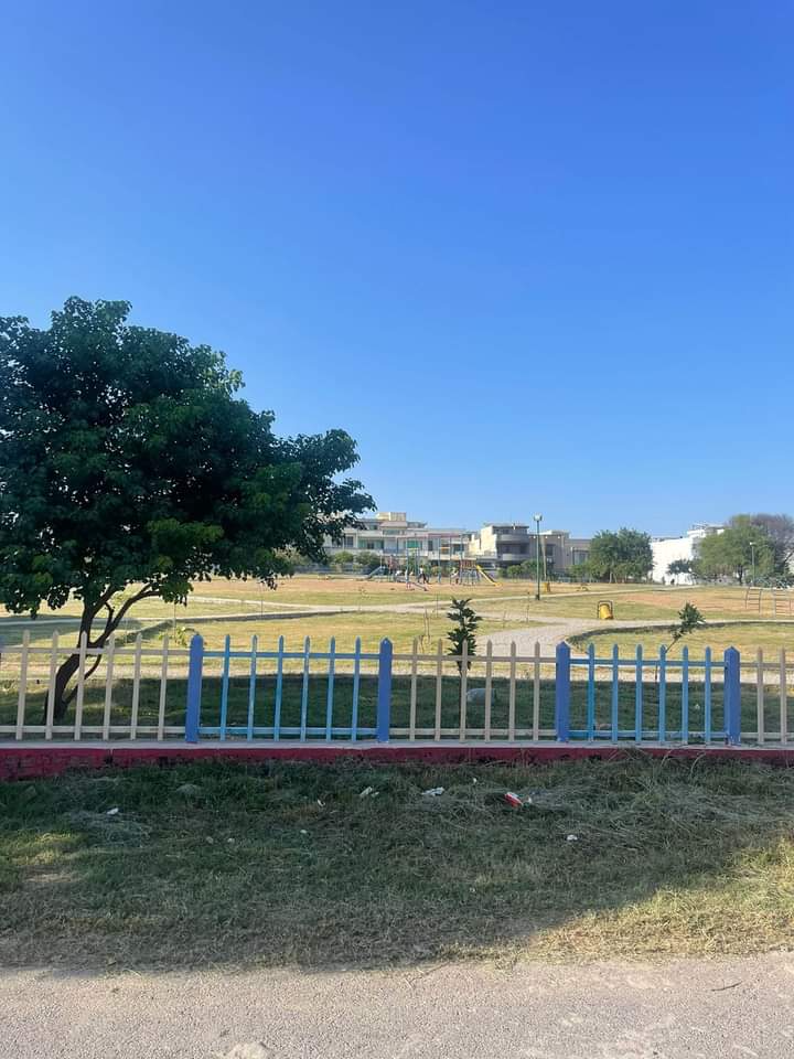 10 MARLA BASEMENT FOR RENT IN G13/3 ISLAMABAD